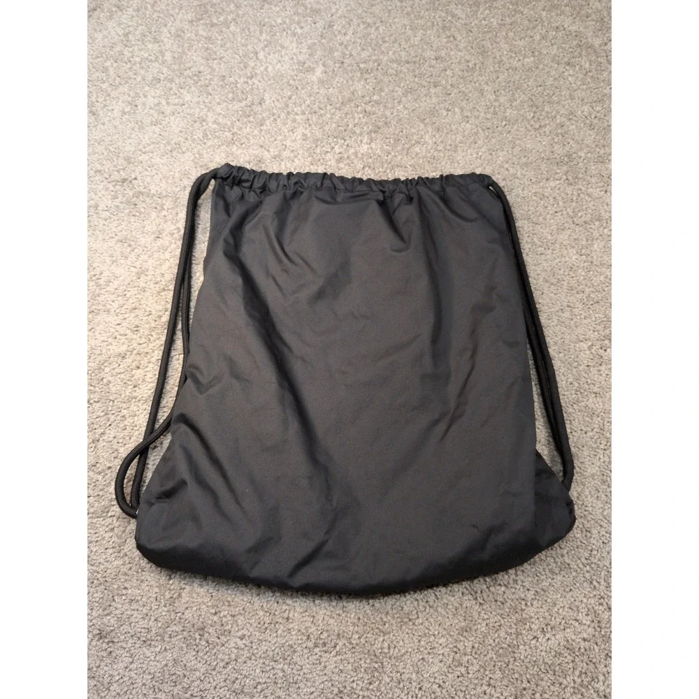 University of Chicago College Drawstring Backpack Black Cinch Bag Side Zip Logo
